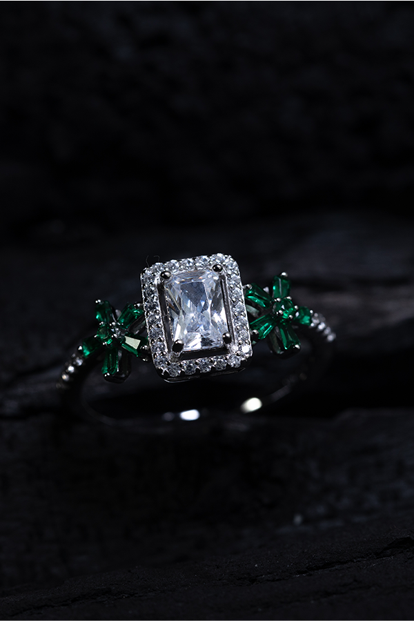 Basil Box Pearl Ring