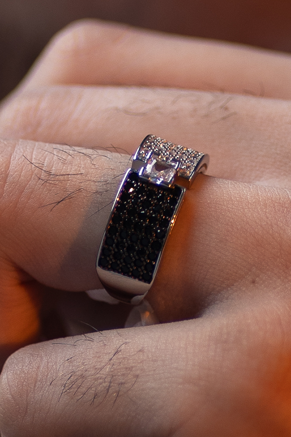 Black bock ring