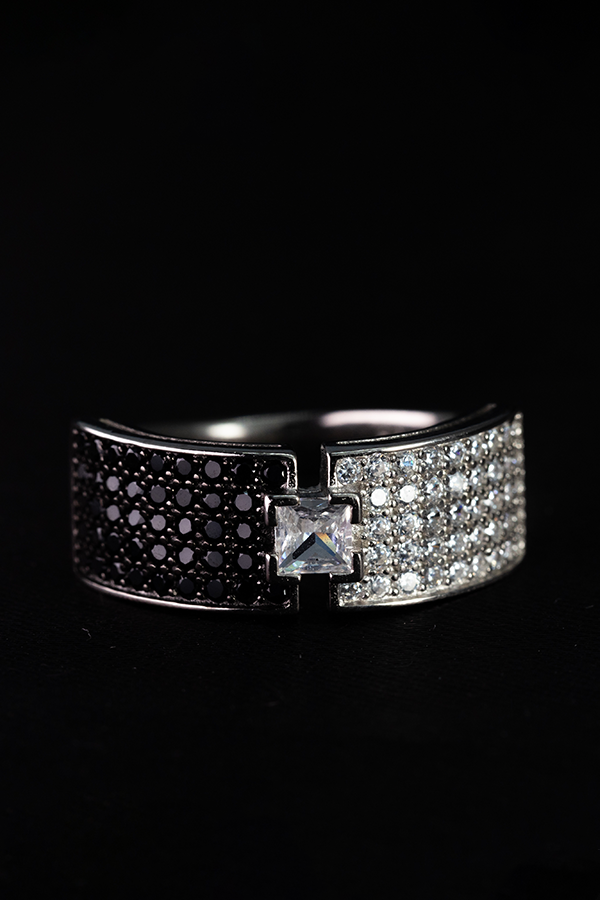Black bock ring
