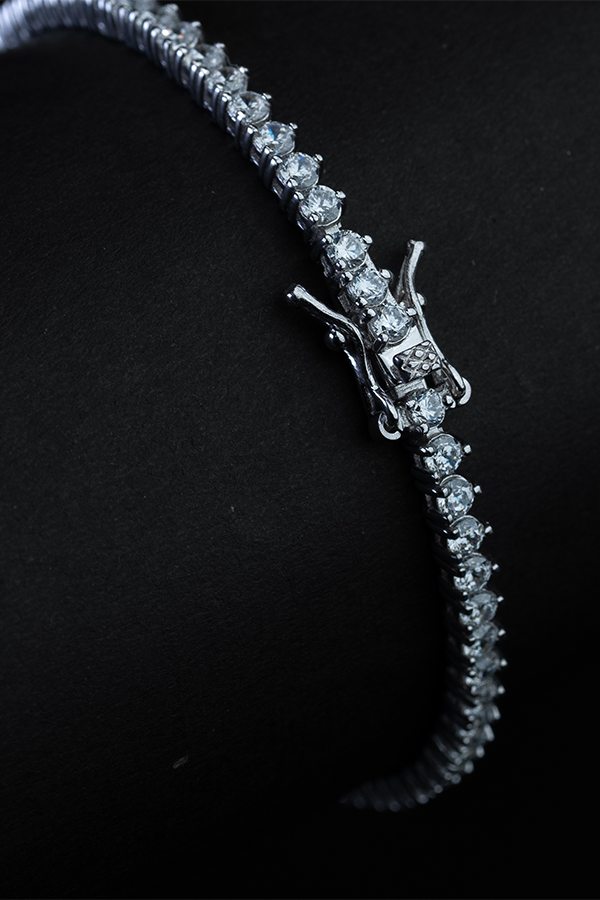 Sleek Tennis Pearl Bracelet