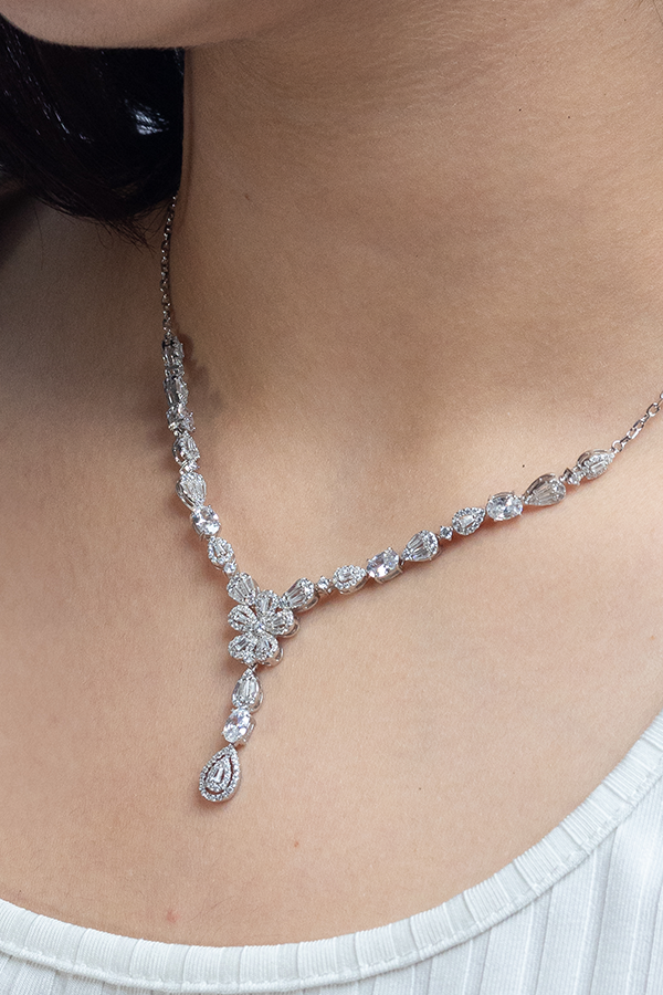 Icy Cocktail Floral Necklace