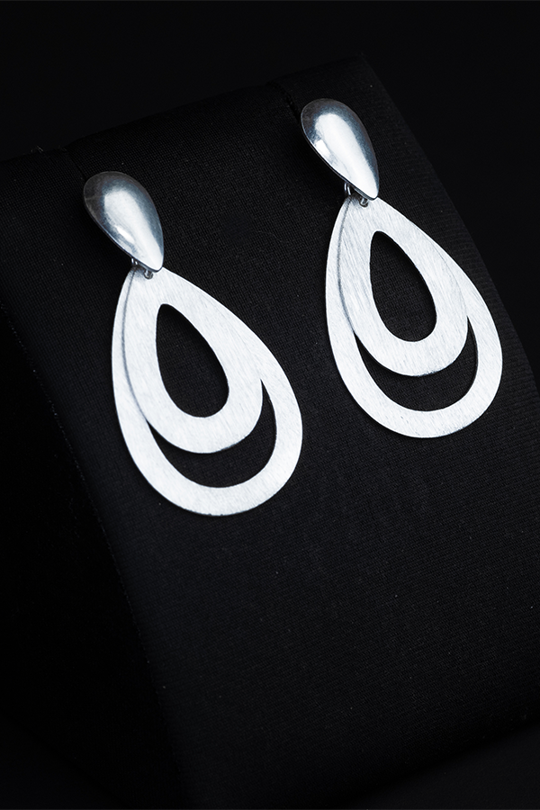 Bow drop silver hoops