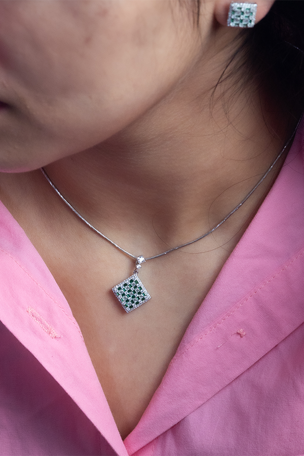 Fallen August Jewelry Set