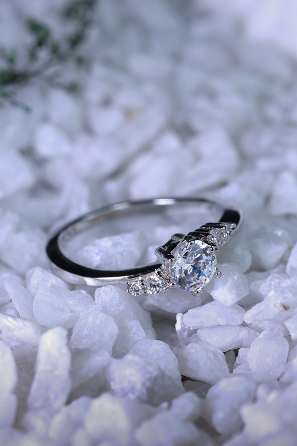 Night embrace ring