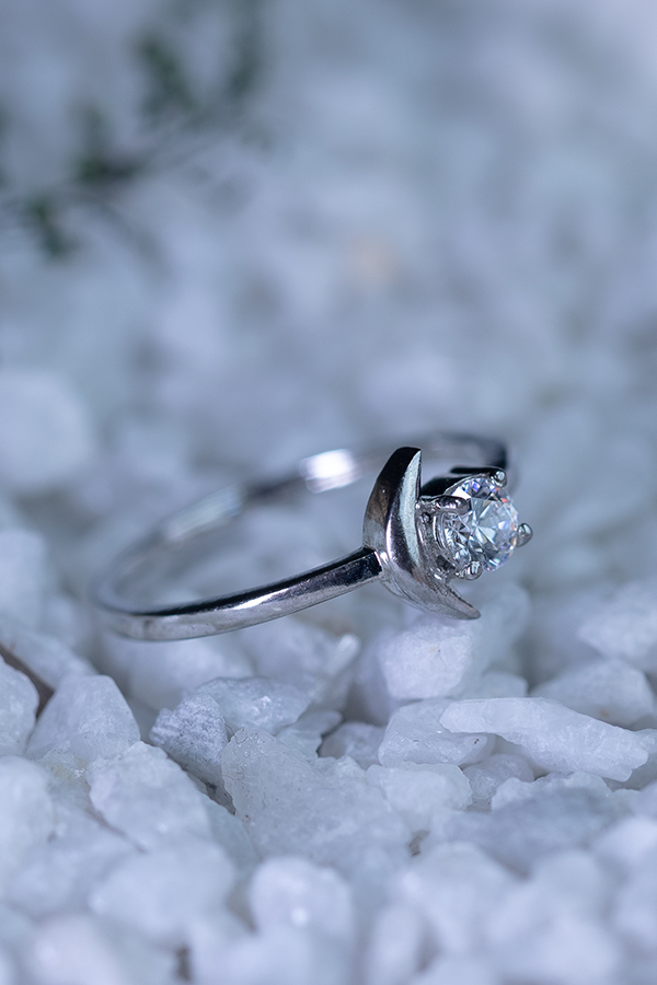 Crescent stella ring