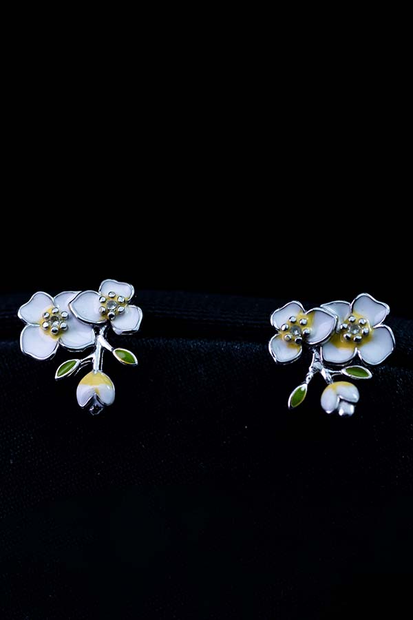 Lily Lace Earrings