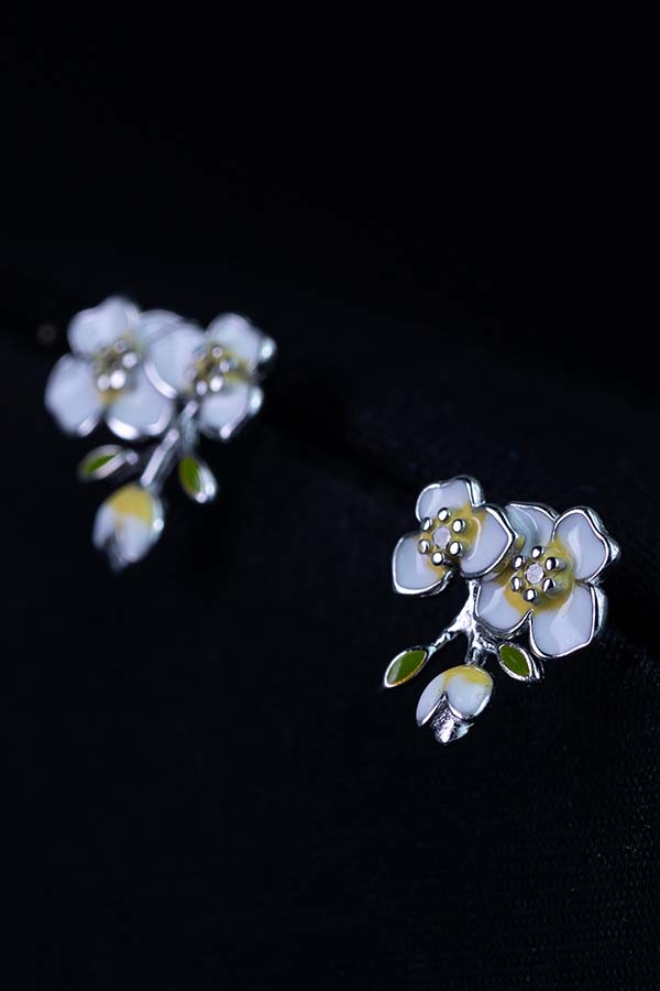 Lily Lace Earrings