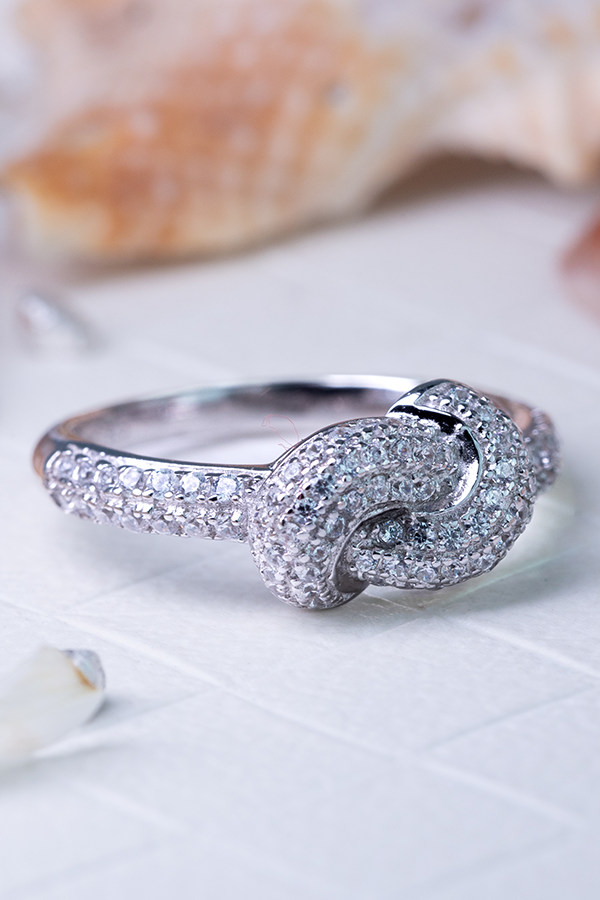 Knotted bow ring