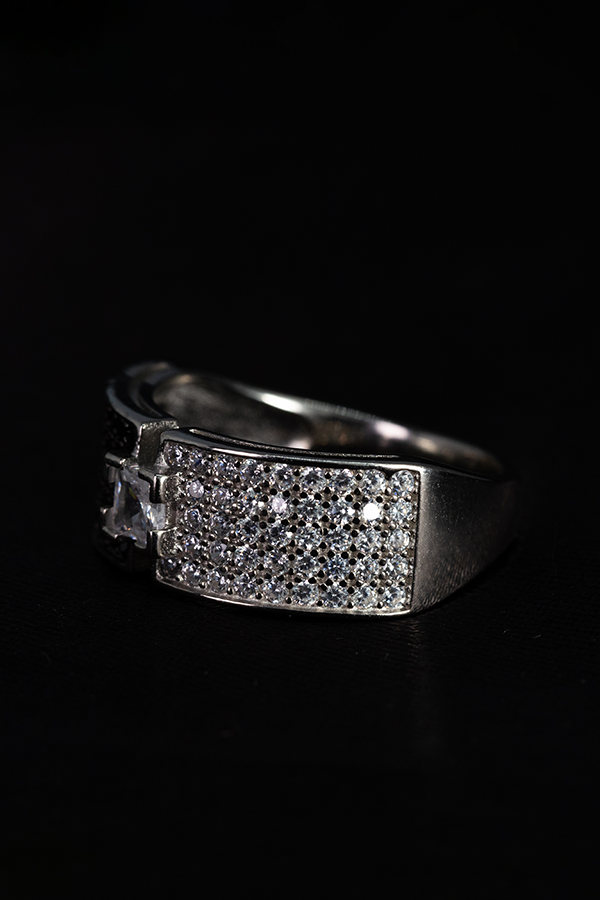 Black bock ring