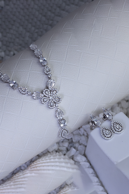 Icy Cocktail Floral Necklace