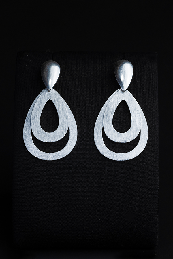 Bow drop silver hoops