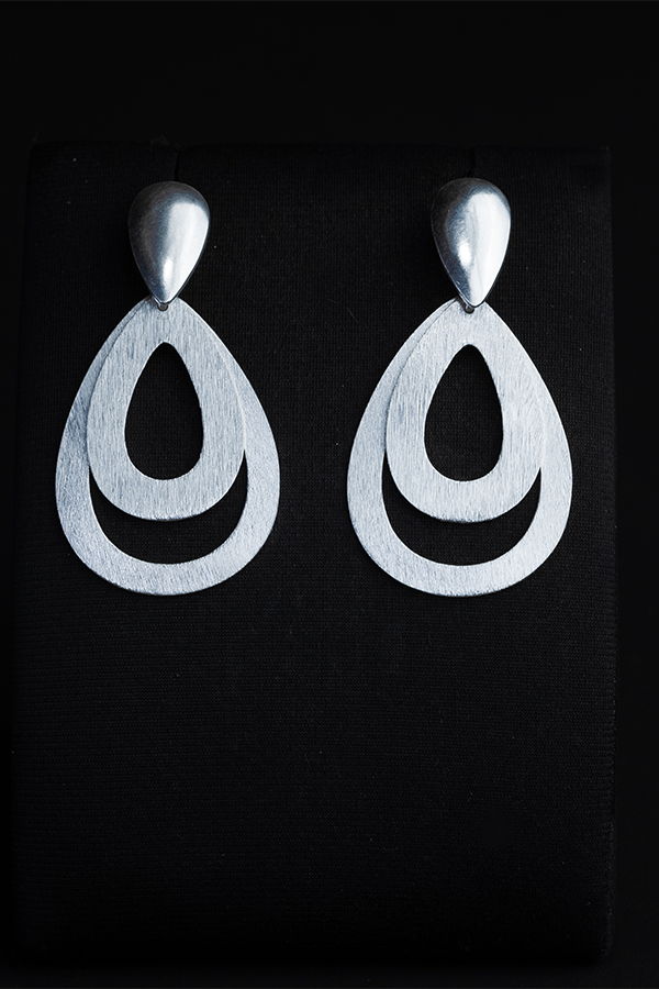 Bow drop silver hoops