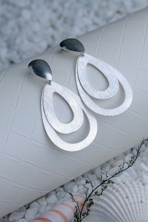 Bow drop silver hoops