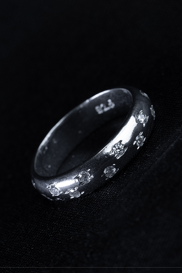 Gothic gray ring