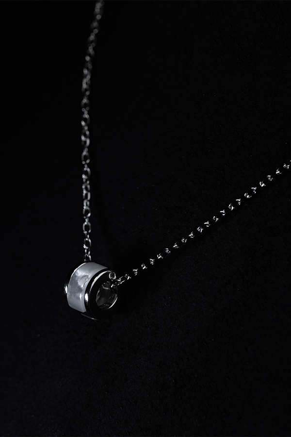 Lunar Reflect Chain